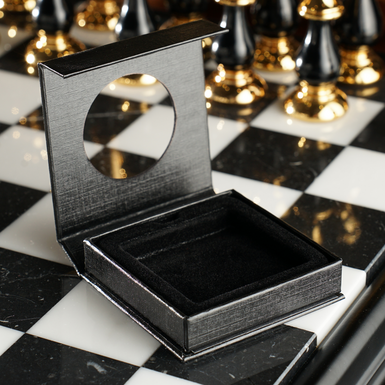 Шкатулка-подставка для одной монеты фото 1