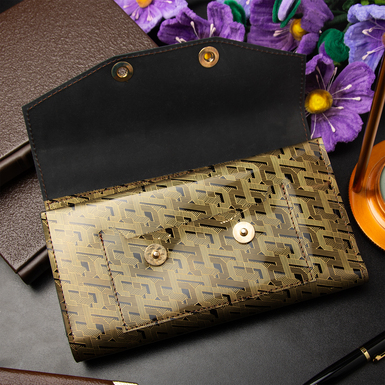 Notebook-clutch photo