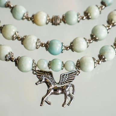 wow video Necklace "Pegasus" 3-row made of amazonite, quartz, mother-of-pearl