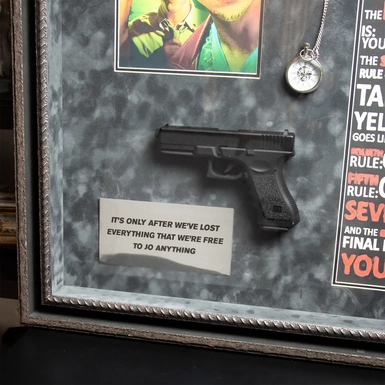 wow video Certified autograph of actor Brad Pitt