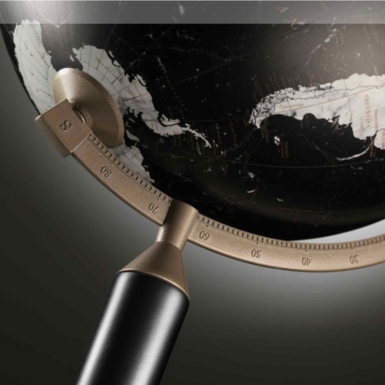 глобус на підставці фото