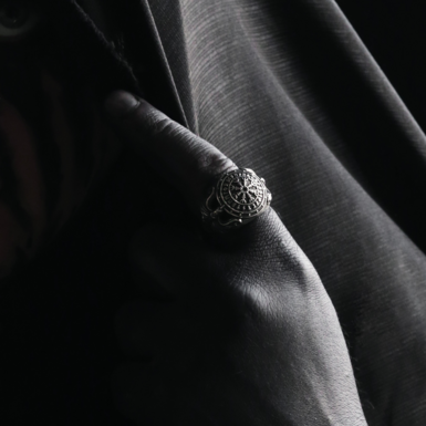 перстень с рунами фото