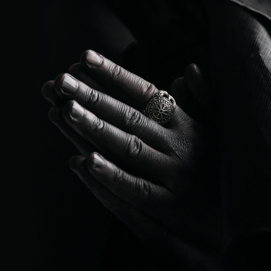 перстень с орнаментом фото