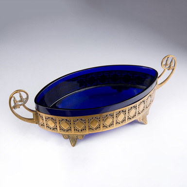 блюдо из кобальтового стекла и металла фото