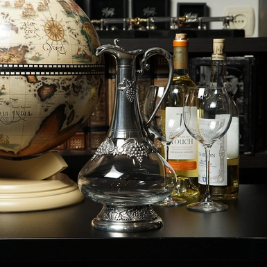 d5_wow video Декантер "Bunch of grapes" від Freitas & Dores