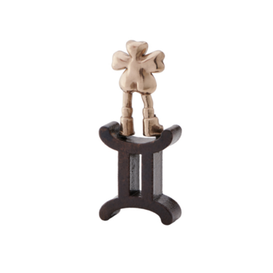 statuette as a gift photo