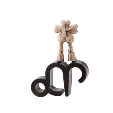 statuette as a gift photo