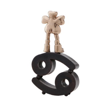 statuette as a gift photo