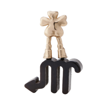 statuette as a gift photo