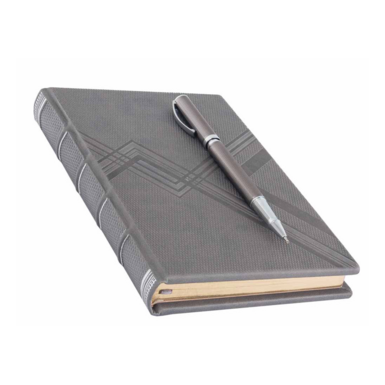 блокнот у шкіряній обкладинці фото