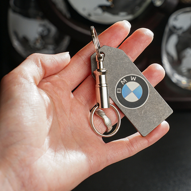 Титановий брелок "BMW" фото 1