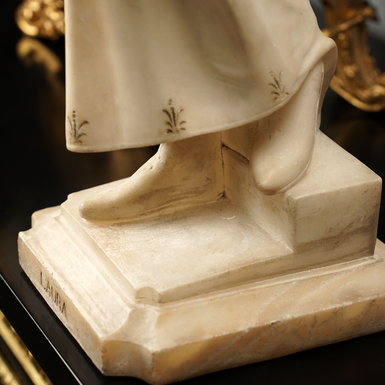 скульптура в хорошем состоянии фото