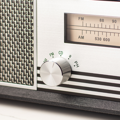 Вініловий програвач з радіоприймачем фото 1