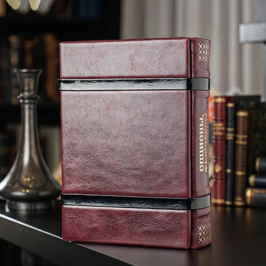 wow видео Книга в кожаном переплете ручной работы "Опционы, фьючерсы и другие производные финансовые инструменты"