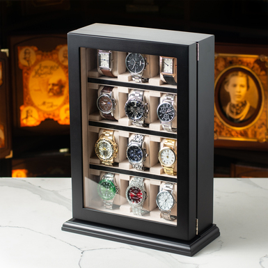 Практична скринька з подушками