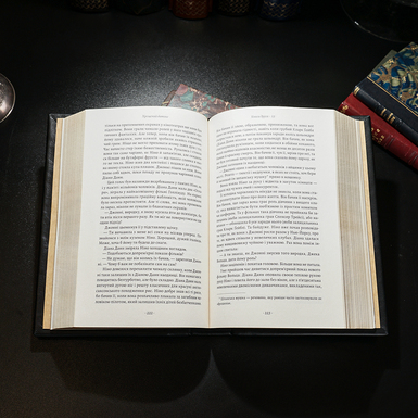 разворот книги фото