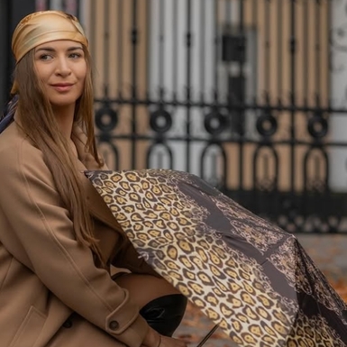 high-quality umbrella for a girl photo