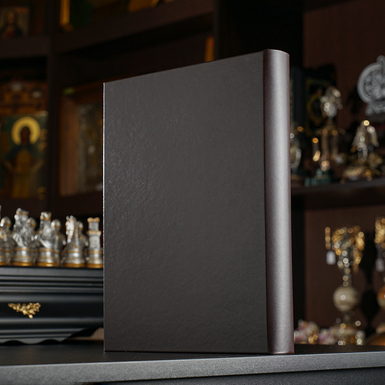 Кожаный фотоальбом в коричневом цвете фото 1