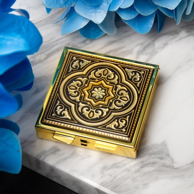 Таблетниця Soomy з позолотою від бренду Anframa