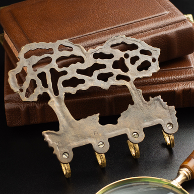 ключница бронза фото