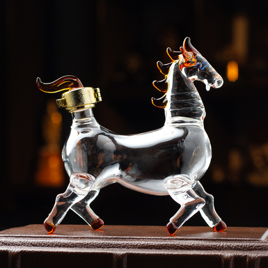 Декантер рік коня фото