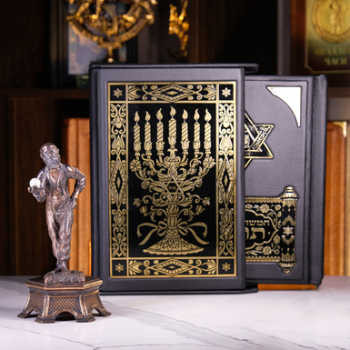 комплект тора и статуэтка фото