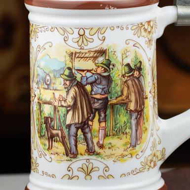 бокал с крышкой фото