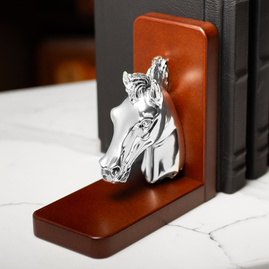 власник книг фото 1