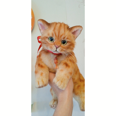 Меховая игрушка "Рыжий котенок" ручной работы фото
