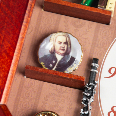 миниатюрные часы с декором фото 1