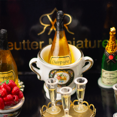Завтрак с шампанским и клубникой в миниатюре от Reutter Miniaturen фото 1