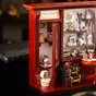wow video Мініатюра "Антикварний магазин з підсвічуванням" від Reutter Miniaturen
