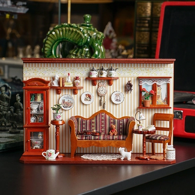 wow video Колекційна настінна підвісна мініатюрна "Вітальня" від Reutter Miniaturen