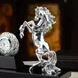 wow video Посеребренная статуэтка с часами "Управляющая временем лошадь" от ArtBe