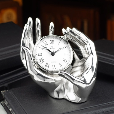 wow video Silver-plated statuette with a clock "Time in our hands" from ArtBe