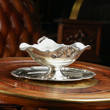 Серебряная соусница фото