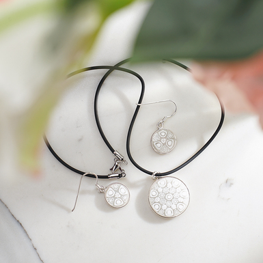 jewelry as a gift photo