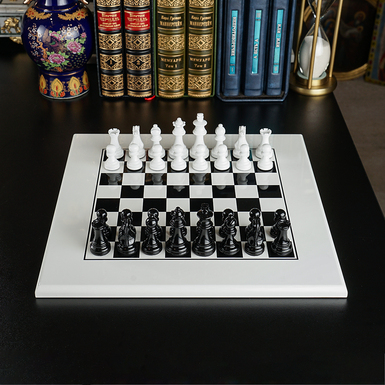 chess pieces photo 1