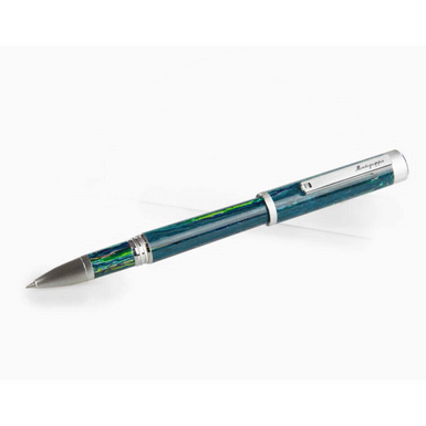Photo of a pen in a gift box