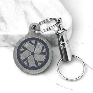 wow video Titanium keychain "Fiat" with Swiss carabiner "Victorinox" from Calti