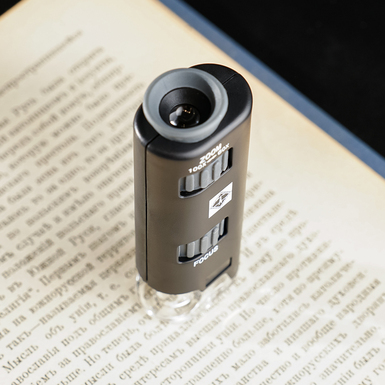 мікроскоп фото 1