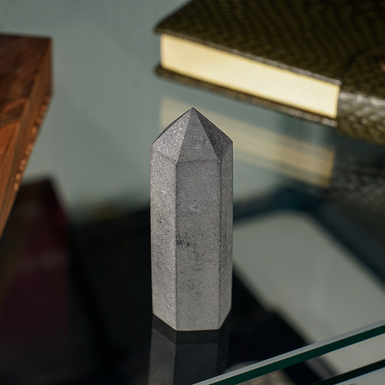 пирамида из камня фото