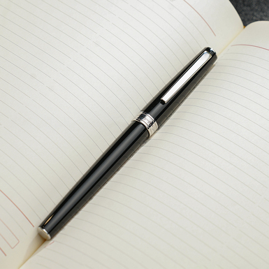 стильна перова ручка фото 1