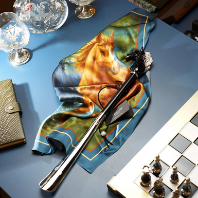 Купить подарочный комплект - шелковый платок и ложка для обуви фото 1