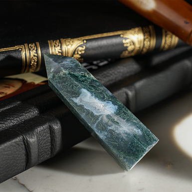 Обелиск из мохового агата "Утопия" от Stone Art Design (83 г) фото