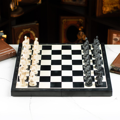 фігури на дошці сбоку 