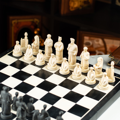 білі фігури крупний план