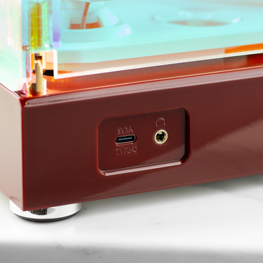 a player with a built-in photo amplifier
