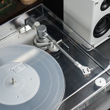 Vinyl record player photo