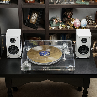 interior photo player